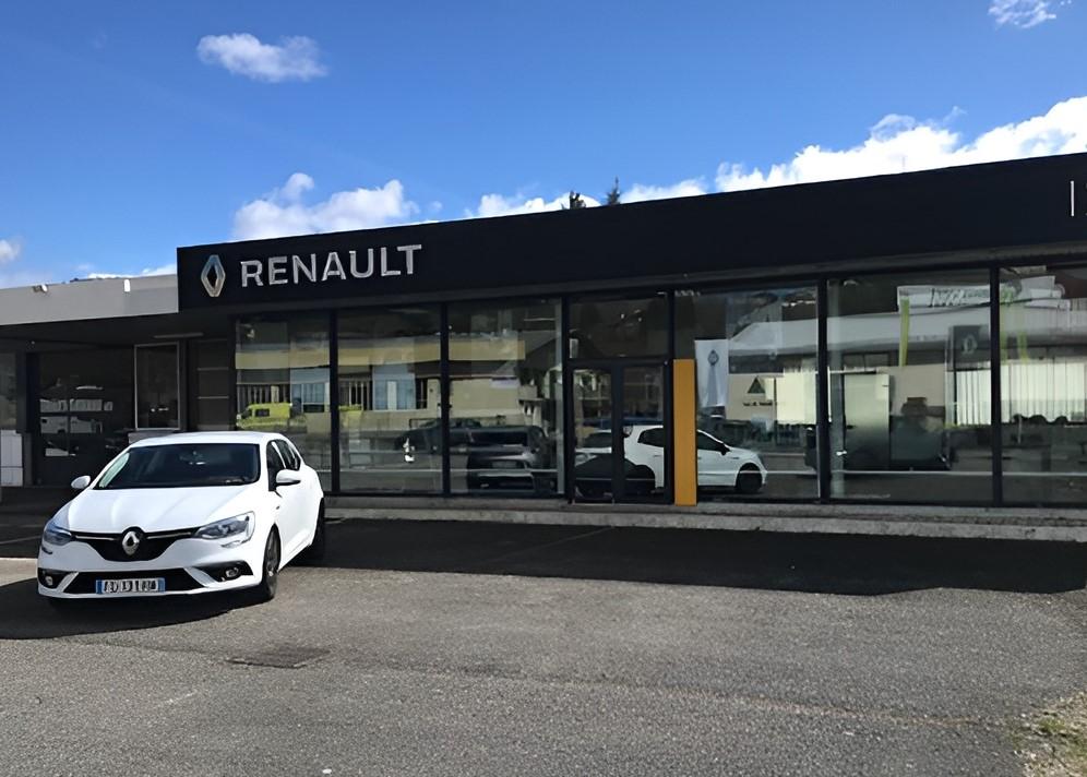 devanture du garage Groisy
